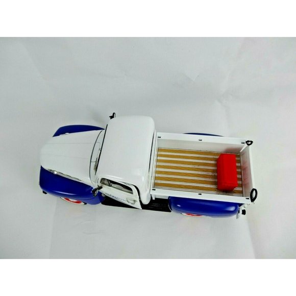 ARMSTRONG AIR CONDITIONING  1934 FORD  BED TRUCK - Picture 7 of 11